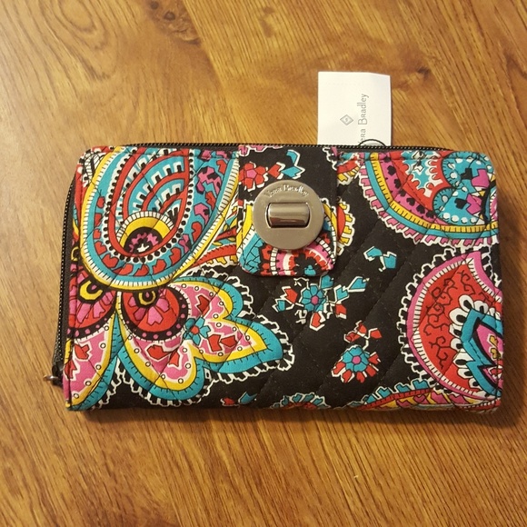 Vera Bradley Handbags - Vera Bradley wallet purse NWT
